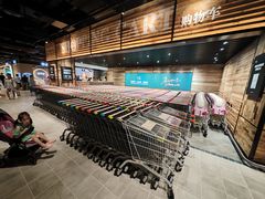 -胖东来生活广场(健康路店)