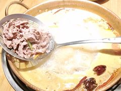 -洱火云南酸菜牛肉火锅(石景山当代商城店)