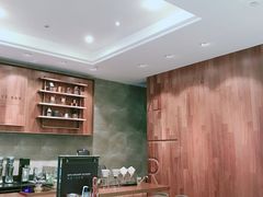 大堂-星巴克臻选(广州沙面店)