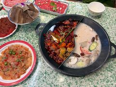 -肖婷姐大铁锅重庆火锅(南湖店)