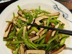 -九头鹰家宴(岳家嘴店)