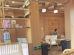 -霸王茶姬(南强街店)