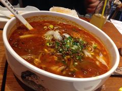-渝是乎酸菜鱼(龙旗购物中心店)