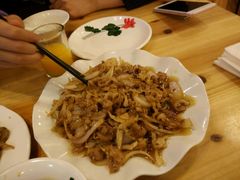 -鹤乡东北菜(崮山路店)
