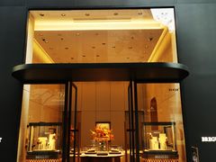 -亨吉利世界名表中心(华润万象城店)