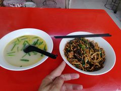 -三百碗宝应长鱼面(板仓街店)