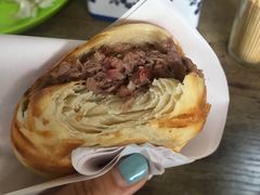 -闫家驴肉火烧(五四店)