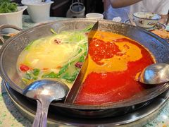 -鸿姐老火锅(疁城新天地店)