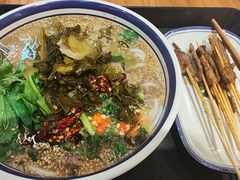 -云阿蛮云南生烫牛肉米线(奉贤路店)