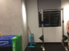 -汗水空间私教健身连锁(SM广场店)