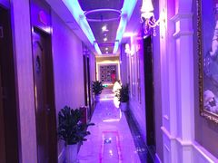 -尚足影院式足疗·住宿·美食(解放碑店)
