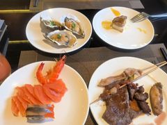 -大中华希尔顿酒店-念自助餐·嗨啤·小龙虾