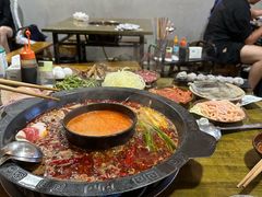 -黄潇洒老火锅(九眼桥宏济巷店)