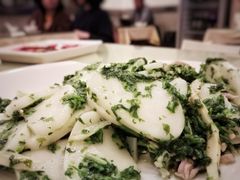 荠菜肉丝笋丝炒年糕-小实惠嘉(威海路店)