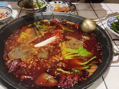 -旧街市鲜货老火锅(大光路店)