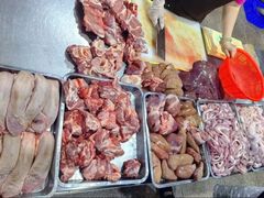 -标记美食新鲜猪杂(兴南大道店)