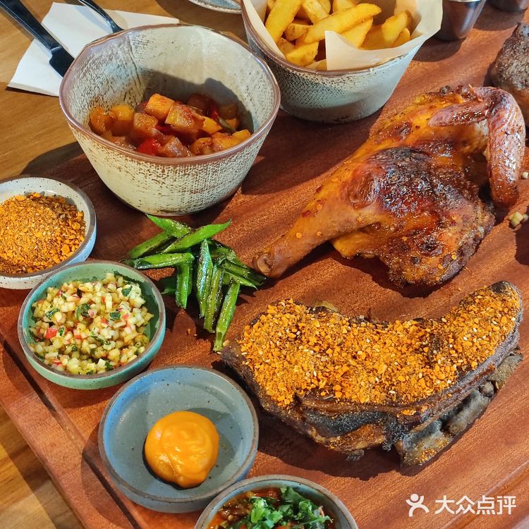 海昌不夜城C位精酿酒馆给你个难忘的夜🌛  