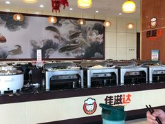 -窦店服务区-停车场