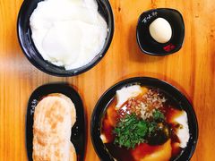 -百味郭豆腐脑(巧克力公寓店)