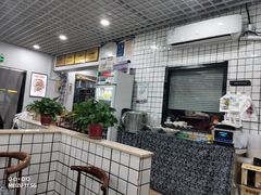 -八两八金·莱芜特色炒鸡(市南漳浦路店)