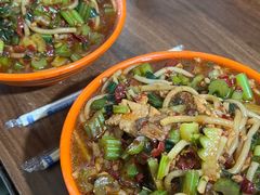 -玲玲米粉·新疆现炒米粉(大十字总店)