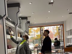 -万物奢潮中古奢侈品(青岛店)
