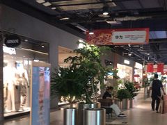 -燕莎奥特莱斯购物中心