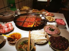 -岗上渣渣老火锅(两路口店)