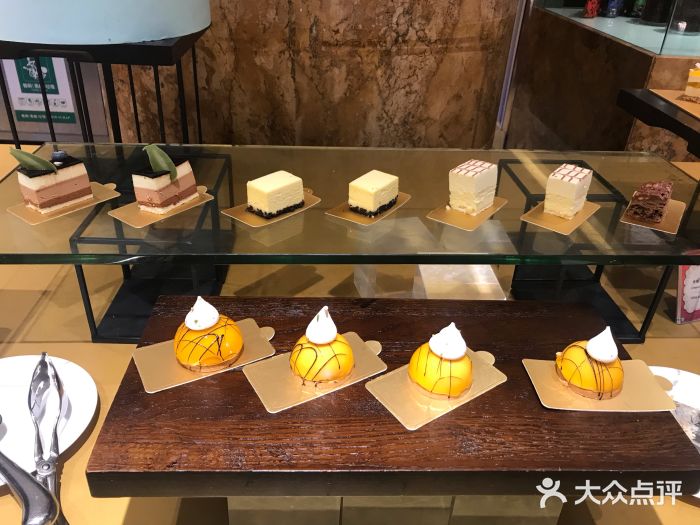 世贸君澜·云天阁自助餐厅点心图片