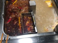 -海底捞火锅鲜切牛肉主题店(长寿路店)
