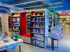 -新华书店(保利水城店)