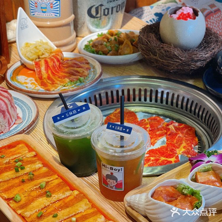 成都解封第一顿烤肉🥩，雅莉家当然榜上有名呀🌟