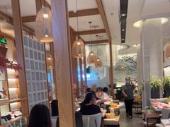 大堂-三人行骨头王火锅(长寿店)
