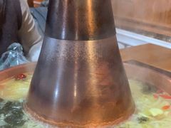 -果松木炭酸菜铜火锅·外婆参鸡汤