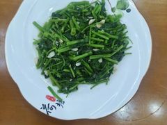 -望海潮海鲜店 特色家常菜(在海一方店)
