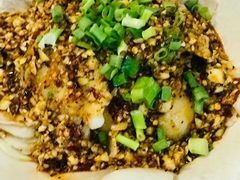 凉拌白肉-茅屋大酒店