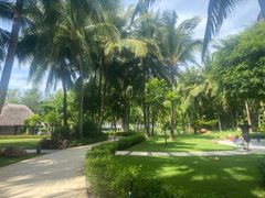 -三亚湾海居铂尔曼度假酒店