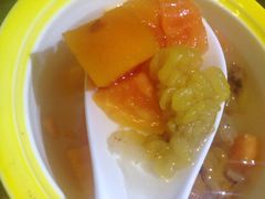 木瓜粒炖金耳（甜品）-郑厨私房菜