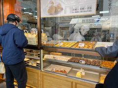 面包甜点陈列柜-鲍师傅糕点(观前街店)