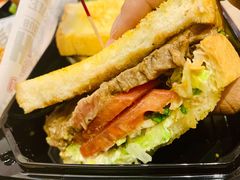 三角牛排三明治-The Habit Burger Grill 哈比特汉堡(爱琴海店)