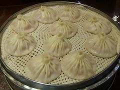 -正宗开封黄家灌汤小笼包子