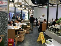 大堂-洪氏嗨捞·猪肚鸡火锅(阳光天地店)