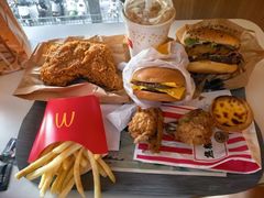 -麦当劳(静安寺店)