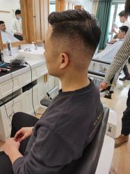 -韦恩先生Barbershop英式男士理发馆