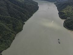 -严子陵钓台(富春江小三峡)