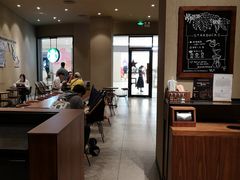 大堂-星巴克(广州百信广场东区店)