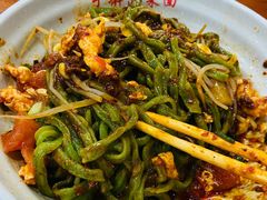 特色三合一-手擀菠菜面(西康路店)