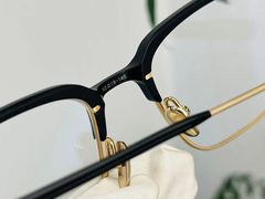 -目艮眼镜SHOWROOM(品牌集合店)