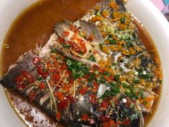 双椒蒸鱼头-稻品香小锅饭豆腐馆(北三路店)