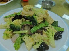 -金麒麟美食城